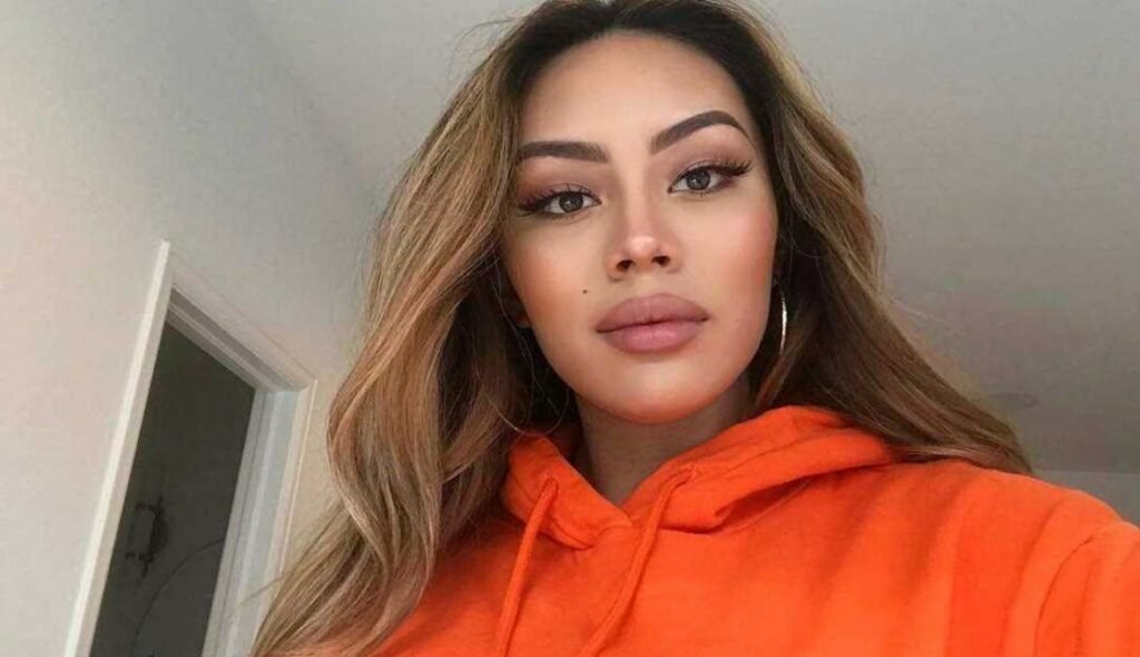 Montana Helena Klein Yao