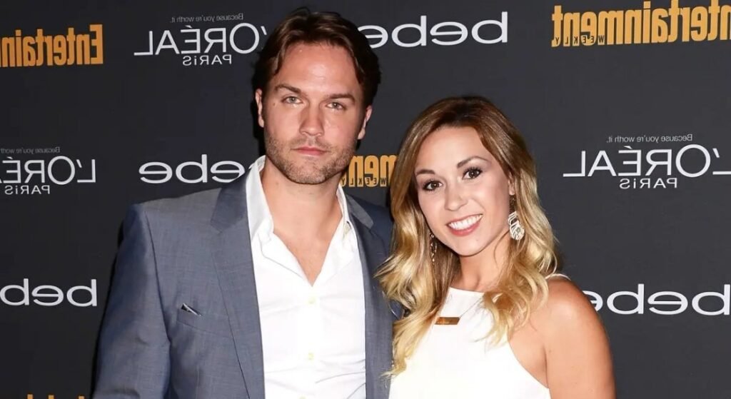 Scott Porter Holden